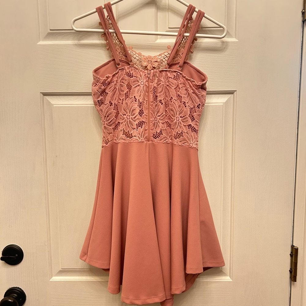Elegant Rose Pink Lace Dress - Picture 2 of 5
